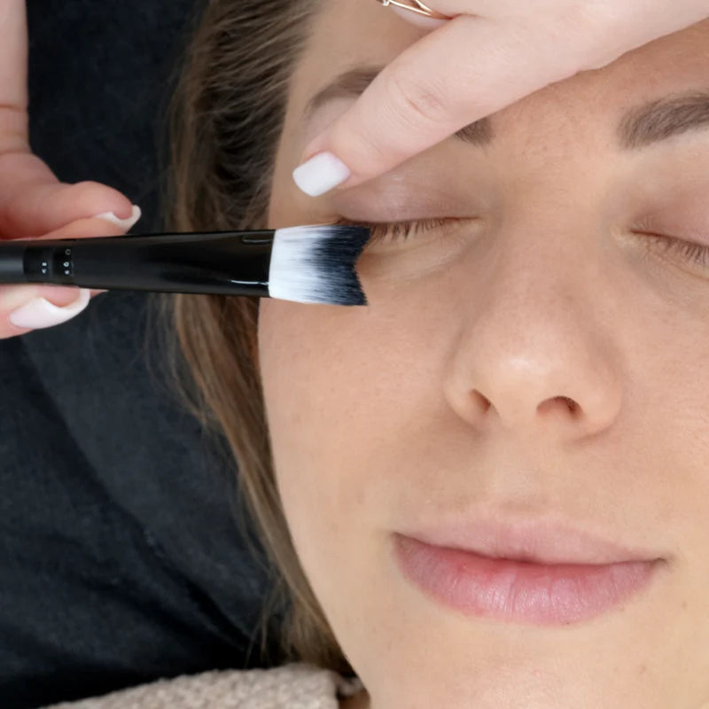 2-in-1 BLACK BRUSHES