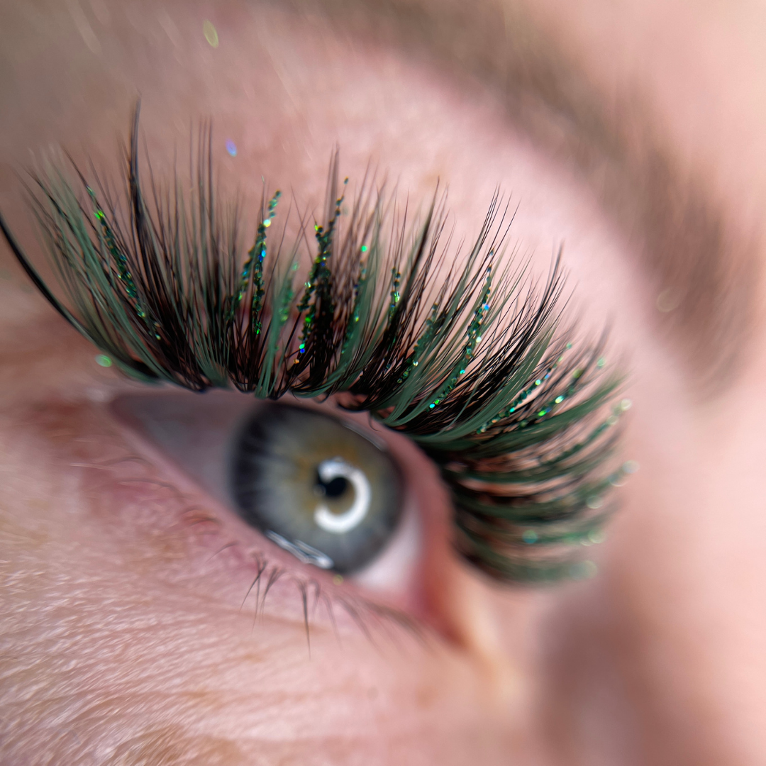 Colored Lash Spikes