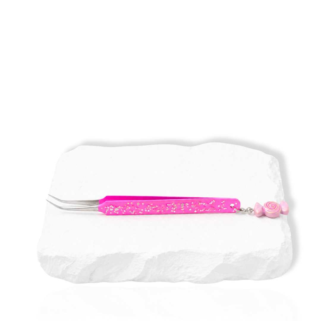 CANDY CHARM DOLPHIN-SHAPED CURVED TWEEZER