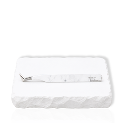 L-shape lash tweezer