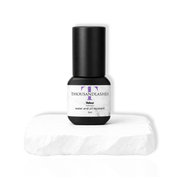 Lash adhesive for lash extensions