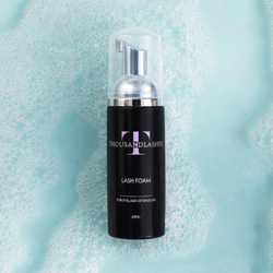 Lash foam shampoo for sensitive eyes