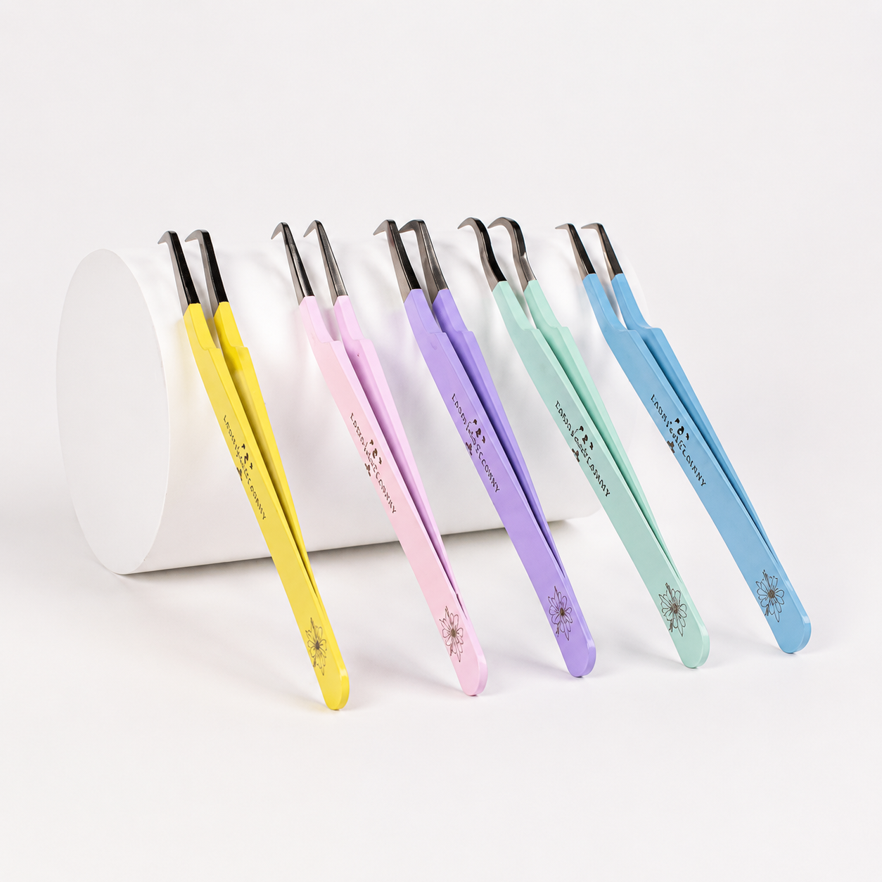 Lash tweezer for volume and isolation