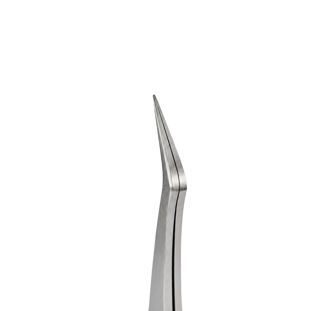 SHORT TIP BOOT LASH TWEEZER