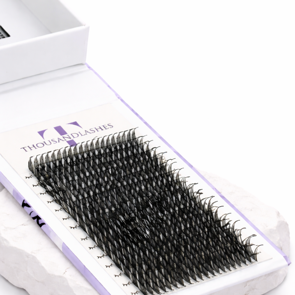 Spook-Tacular Lashes for Halloween