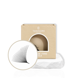 Thousandlashes 18D Pro-Made Volume Fans in beige lash tray with fan close-up.png
