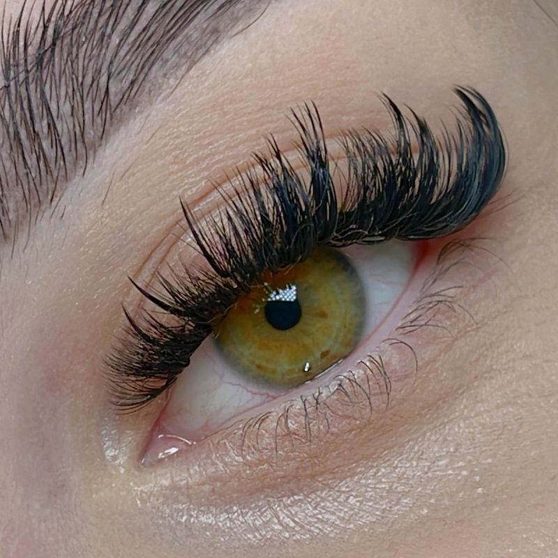 Wispy Lashes