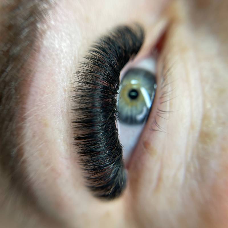 Easy Fan Lashes