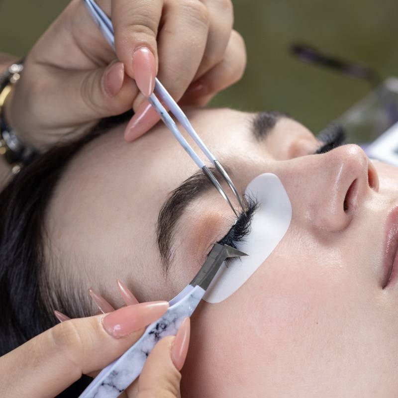 Lash Tweezers
