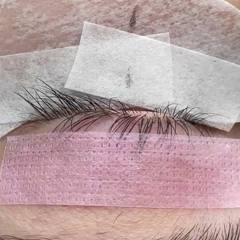 how to apply lash tape