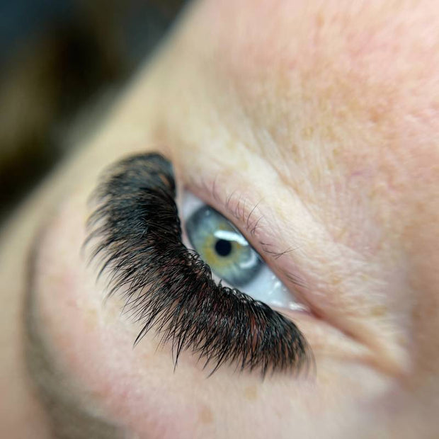 Natural Wispy Lash Extensions
